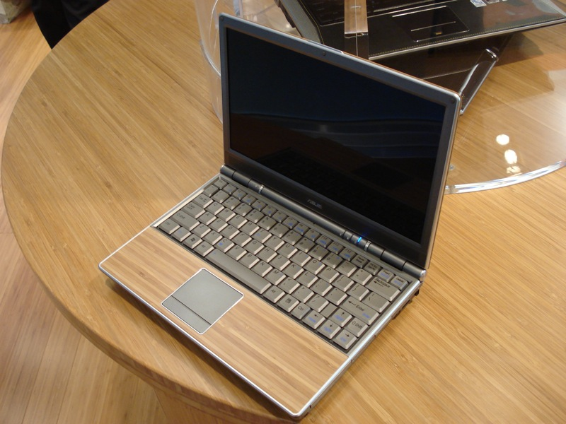 Illustration for article titled Asus' Updated EcoBook Bamboo Laptop Hands On (Gallery)